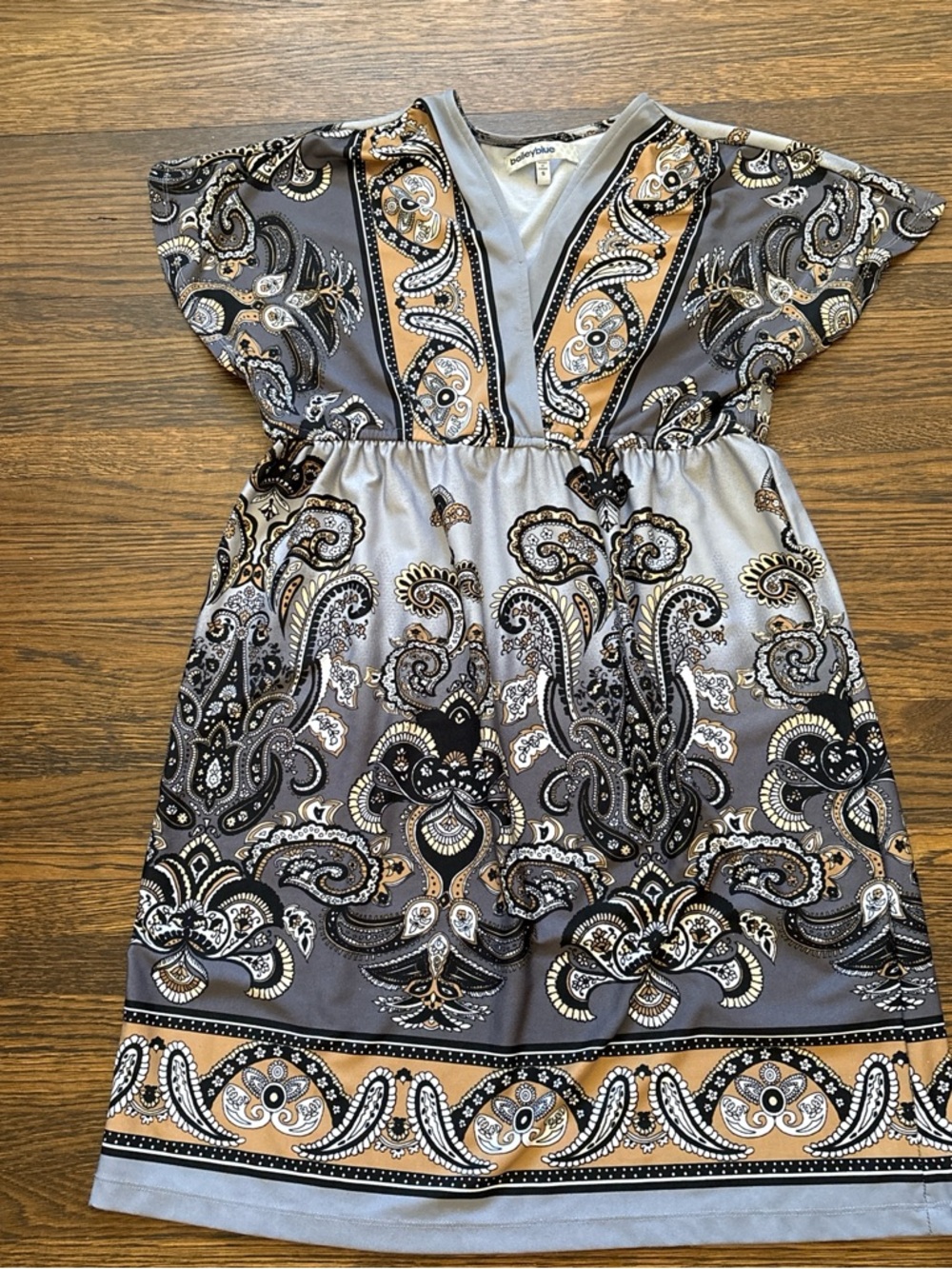 bailey blue Gray, Black and Tan Paisley V-Neck Casual Dress